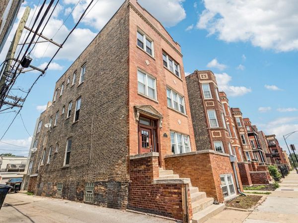 2346 W Augusta Boulevard, Unit 3F, Chicago, IL 60622