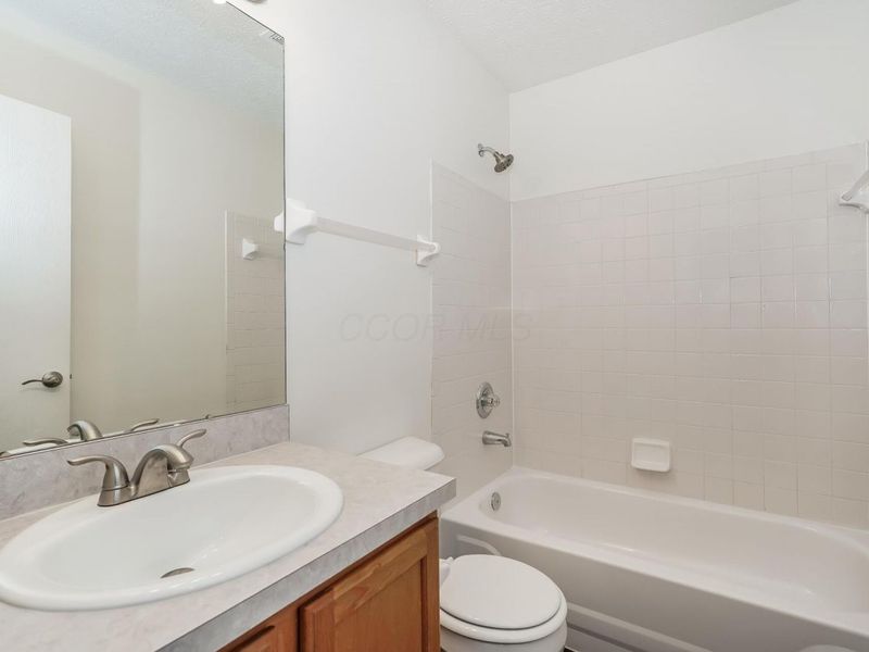 392 Old Ivory Court, Blacklick, OH 43004 Photo 13