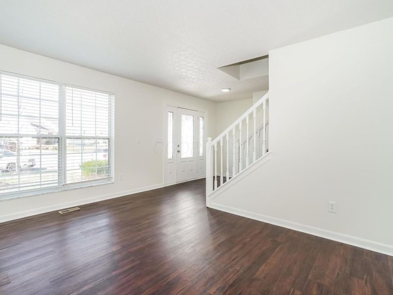 392 Old Ivory Court, Blacklick, OH 43004 Photo 3