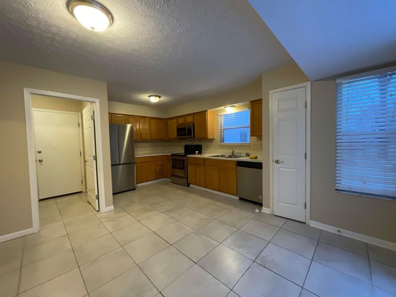 392 Old Ivory Court, Blacklick, OH 43004 Photo 4