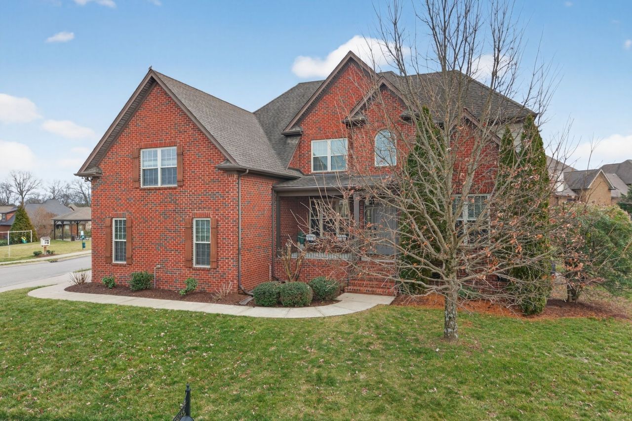 8055 Fenwick Ln, Spring Hill, TN 37174 Main Photo