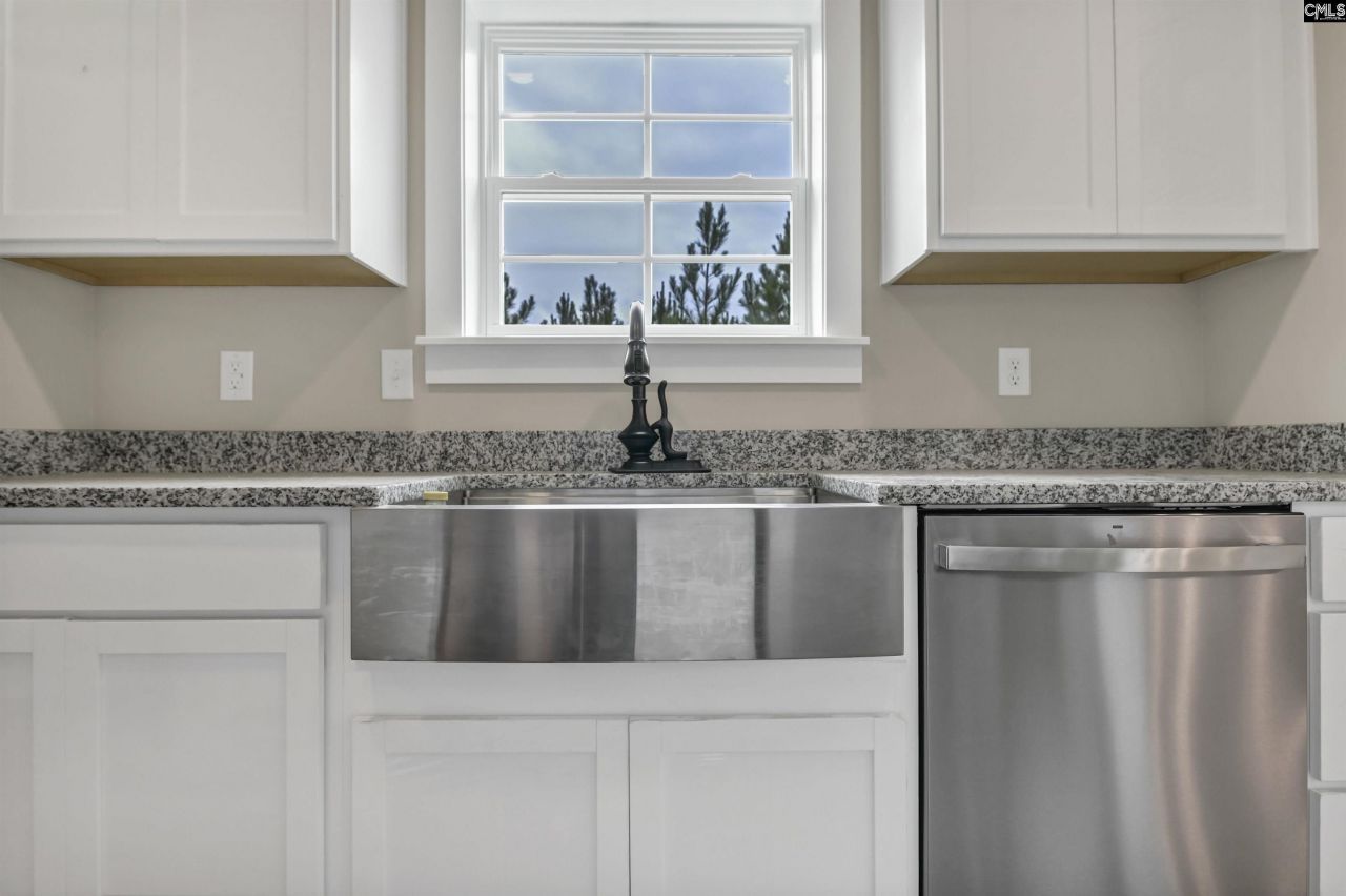 Tbd Horses Neck Road Photo 10