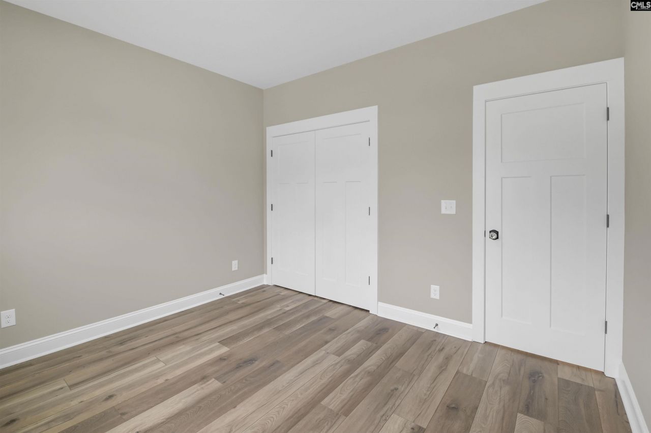 Tbd Horses Neck Road Photo 13