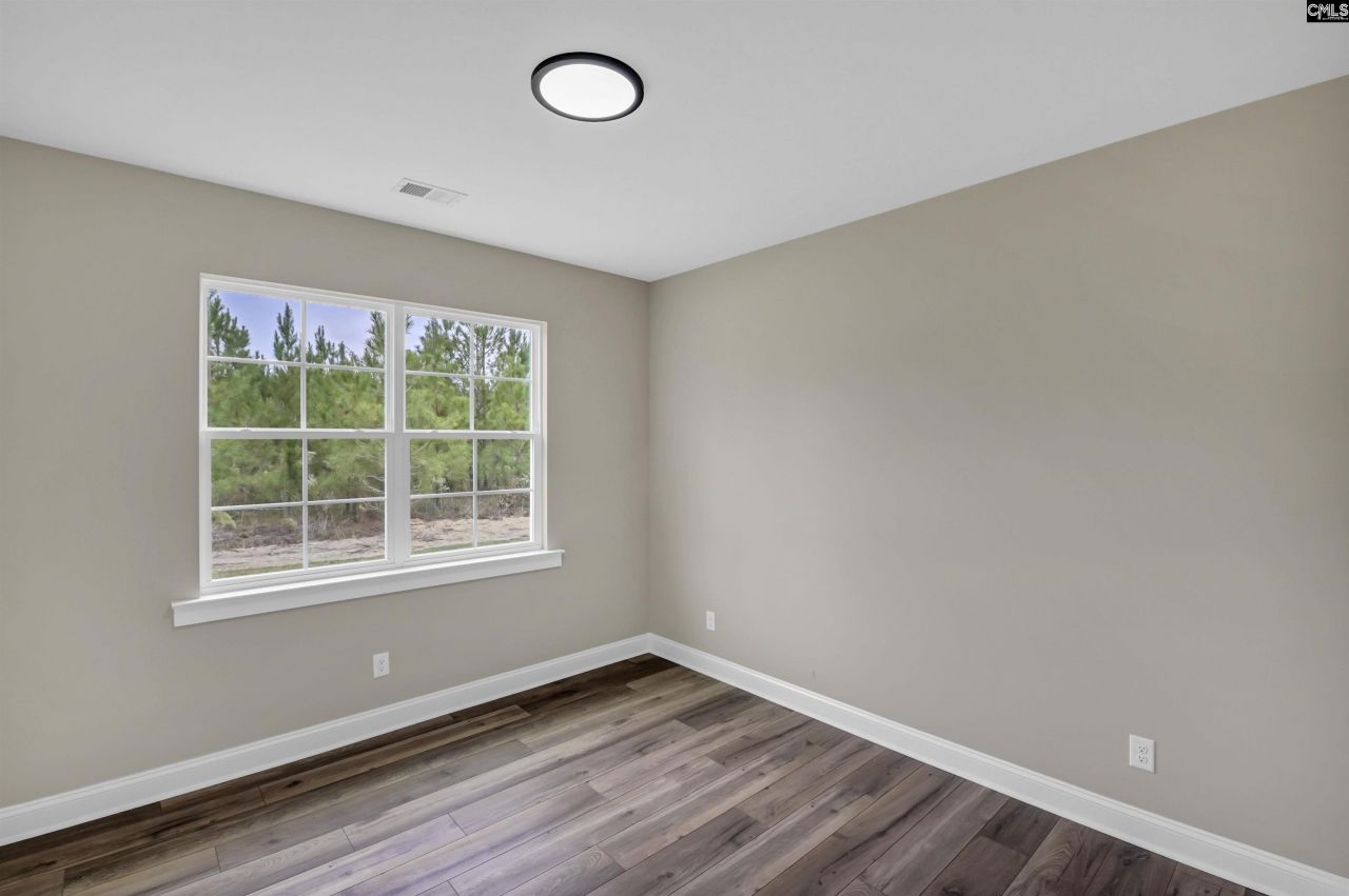 Tbd Horses Neck Road Photo 15