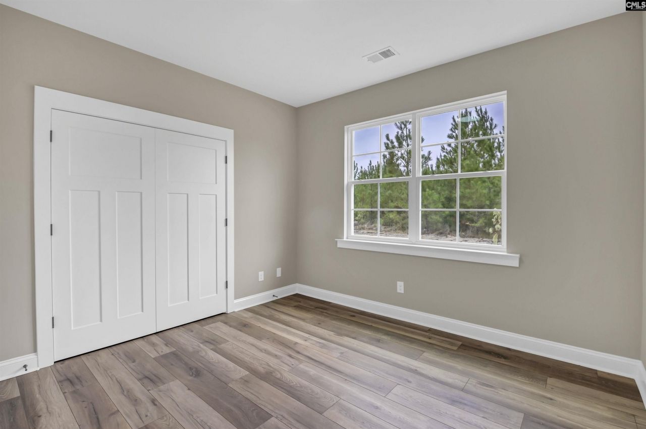 Tbd Horses Neck Road Photo 17