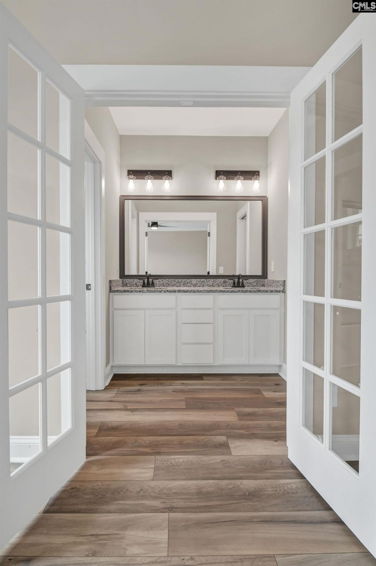 Tbd Horses Neck Road Photo 23