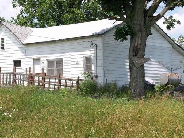 2831 S Denmark Road, Dorset, OH 44032