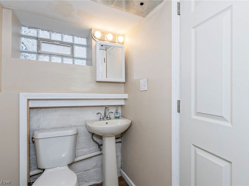 917 Brunswick Road, Cleveland, OH 44112 Photo 37