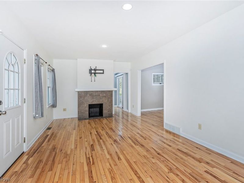 917 Brunswick Road, Cleveland, OH 44112 Photo 6