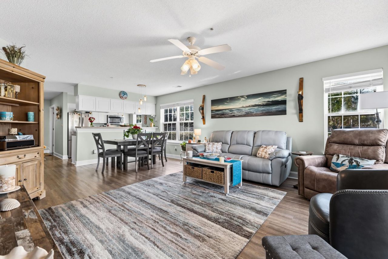 635 Woodmoor Dr. Photo 14