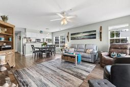 635 Woodmoor Dr. photo 4