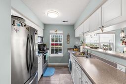 635 Woodmoor Dr. photo 4