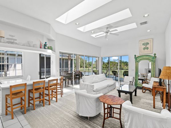 5142 Lake Catalina Drive, Unit B, Boca Raton, FL 33496