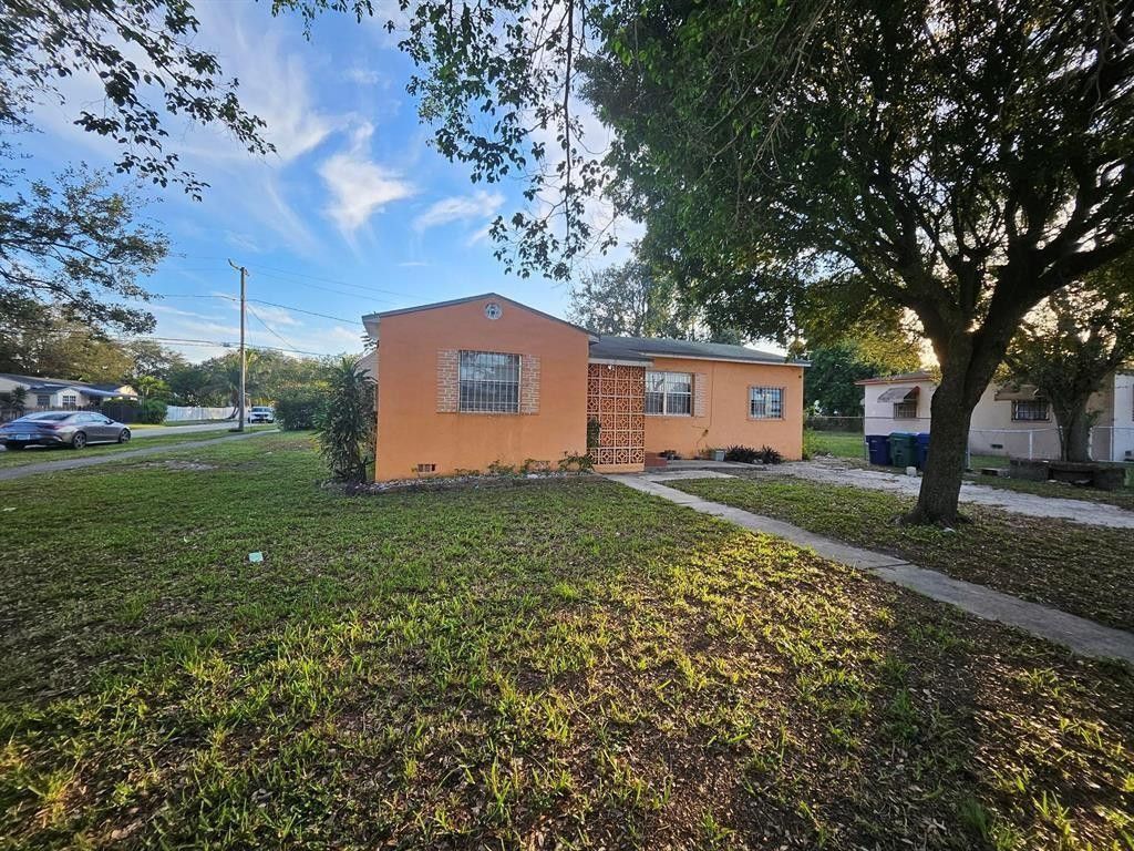 1600 NW 93rd Street, Unit -, Miami, FL 33147 Photo