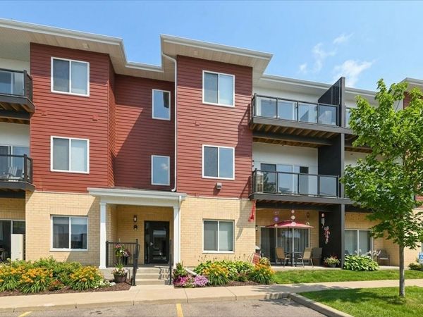 1501 N Windsor Avenue, Unit 203, Cottage Grove, WI 53527