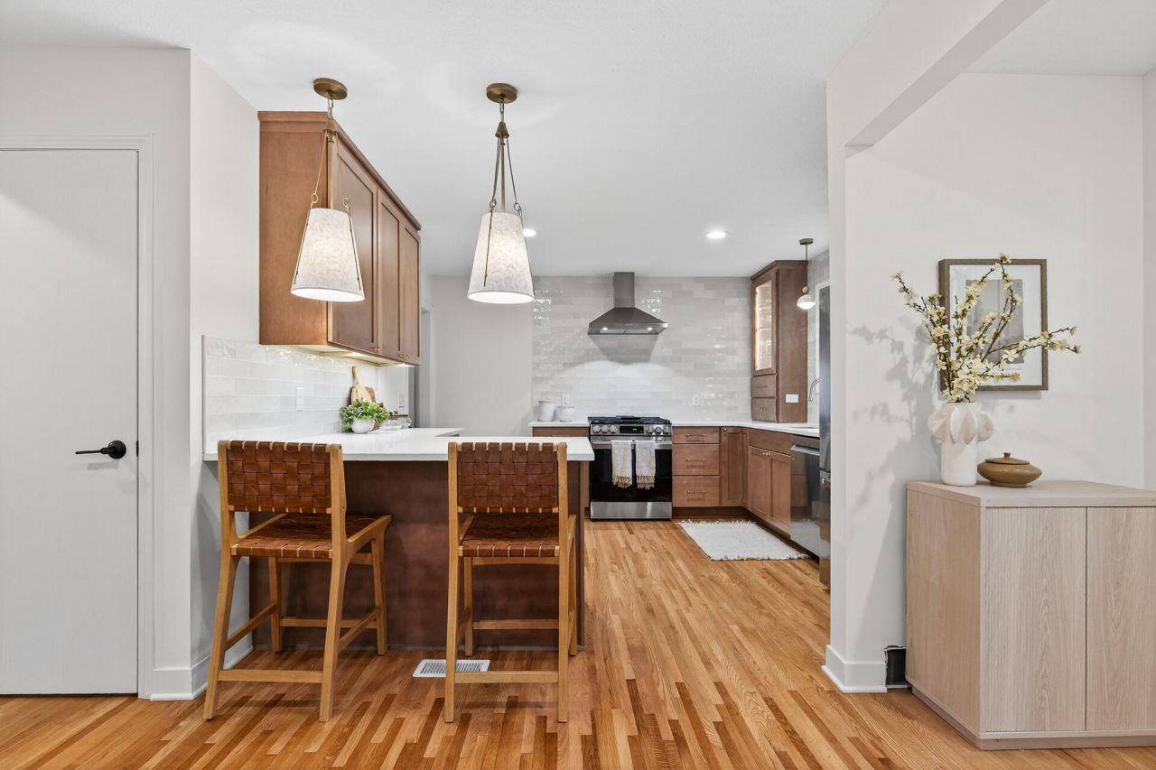 5521 W 42nd Street, Saint Louis Park, MN 55416 Main Photo