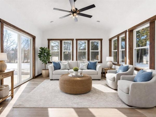 1422 Creekwood Drive, New Richmond, WI 54017