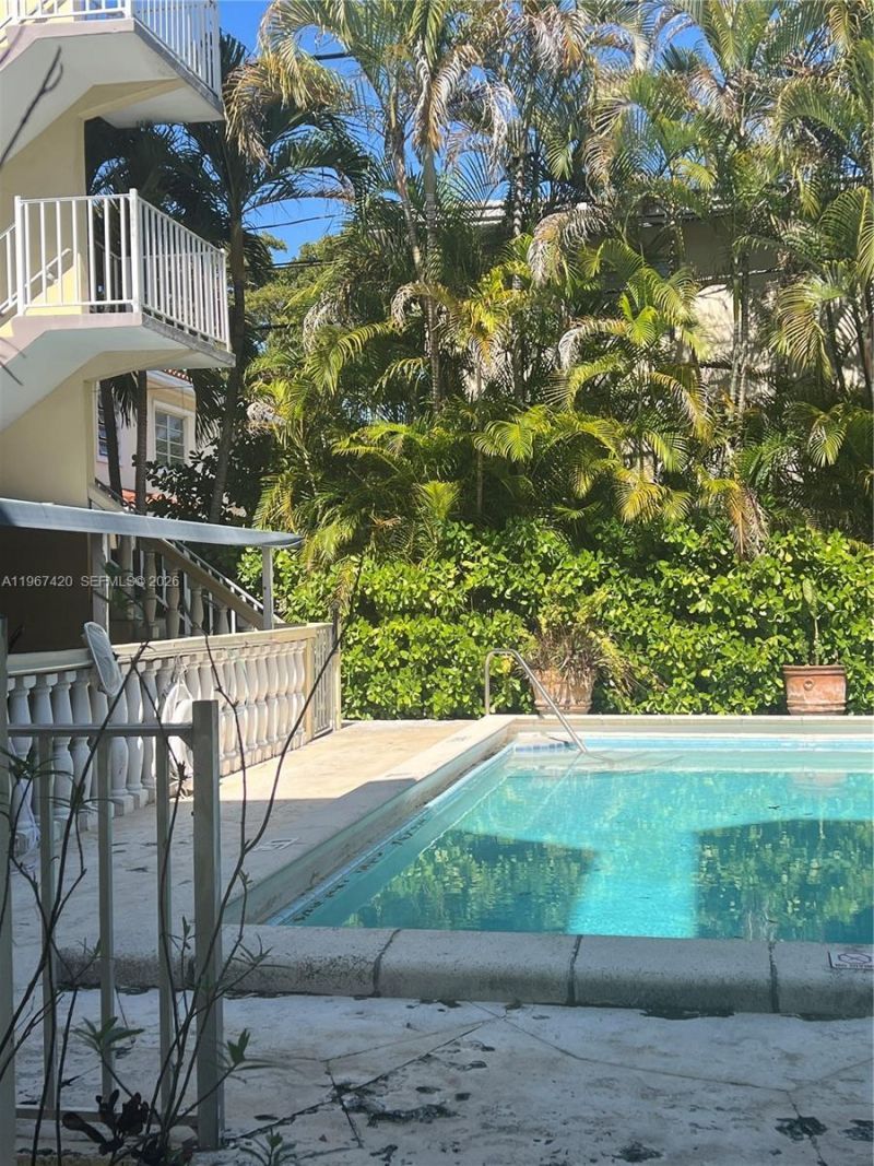 427 Santander Ave, Unit 101, Coral Gables, FL 33134 Photo