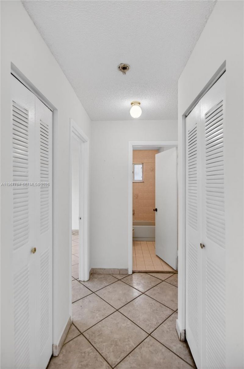 8859 NW 110th Ln, Hialeah Gardens, FL 33018 Photo