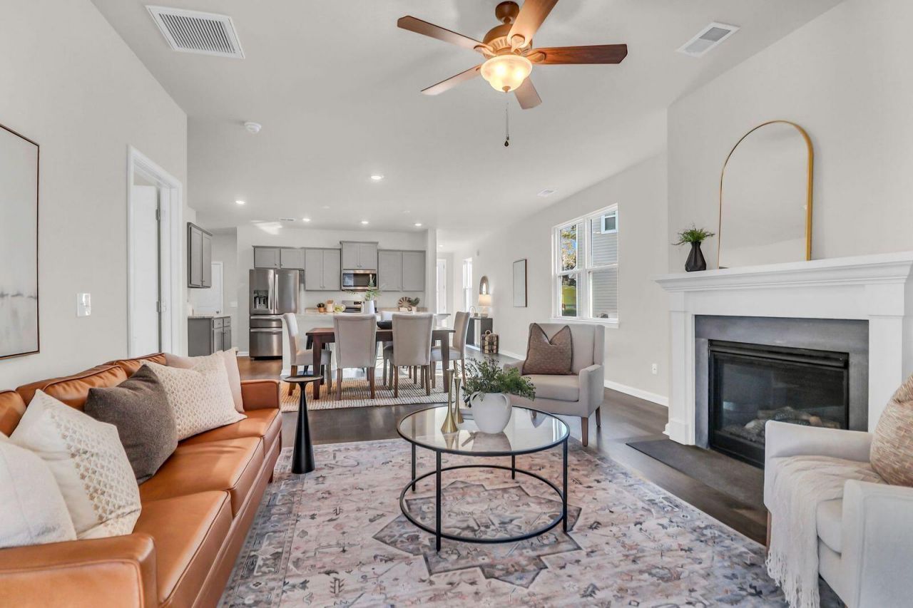 3956 Treebranch Circle Photo 13