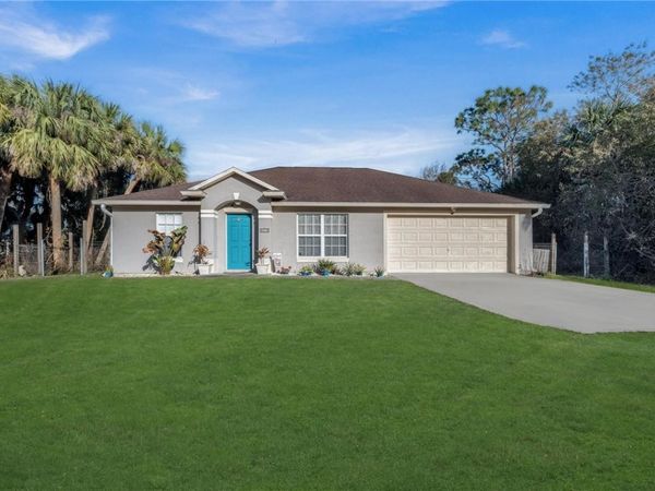 8016 106th Avenue, Vero Beach, FL 32967