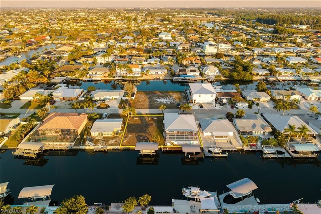 12249 Moon Shell Dr , Matlacha Isles, FL 33991 Photo