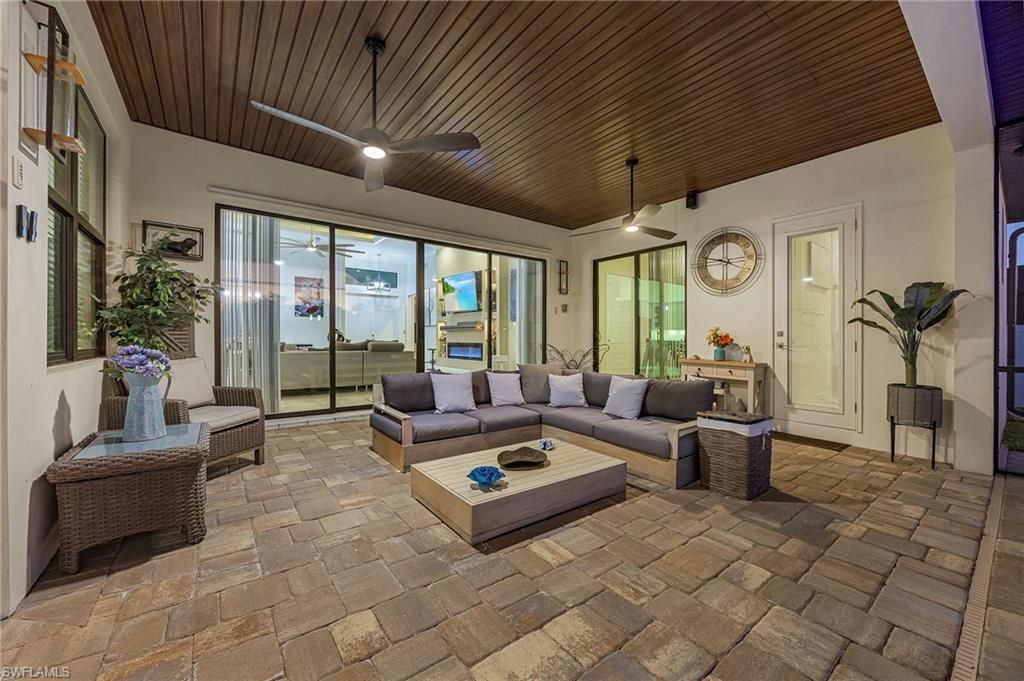 2134 SE 18th Ave , Cape Coral, FL 33990 Photo