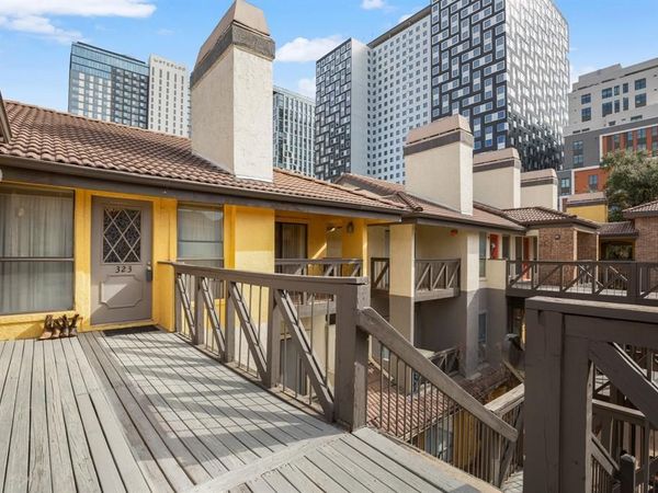 806 W 24th ST, Unit 323, Austin, TX 78705