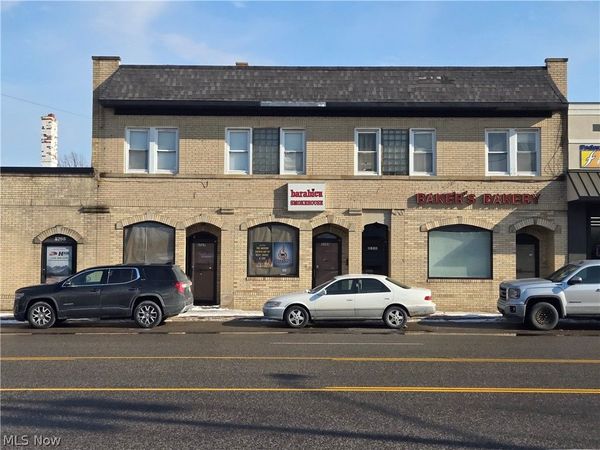 5767 Ridge Road, Parma, OH 44129