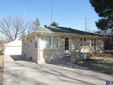 5510 Sumner Street, Lincoln, NE 68506