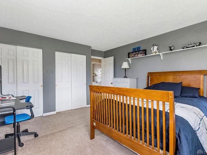 7118 Kirkcaldy Drive, West Chester, OH 45069 Photo 24