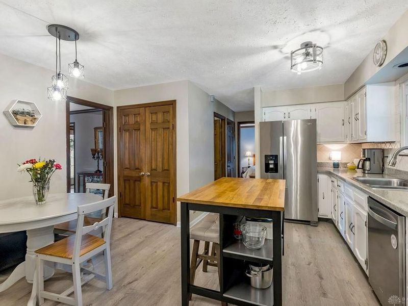 7118 Kirkcaldy Drive, West Chester, OH 45069 Photo 8