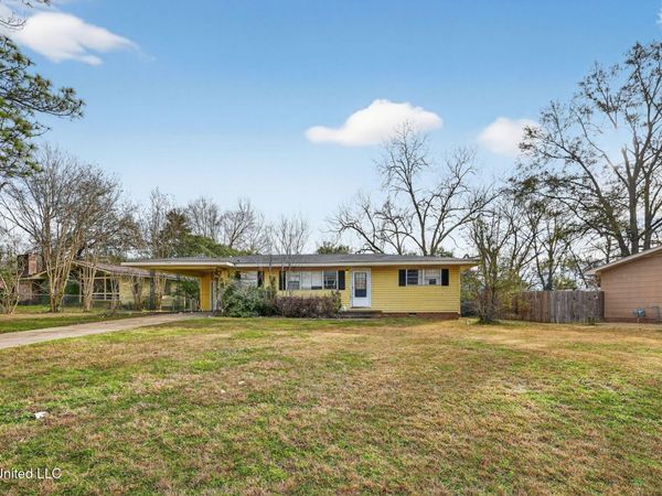 444 Mcdowell Park Circle, Jackson, MS 39204