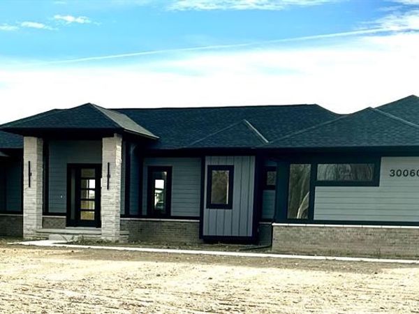30060 Hickey Road, Chesterfield Twp, MI 48051