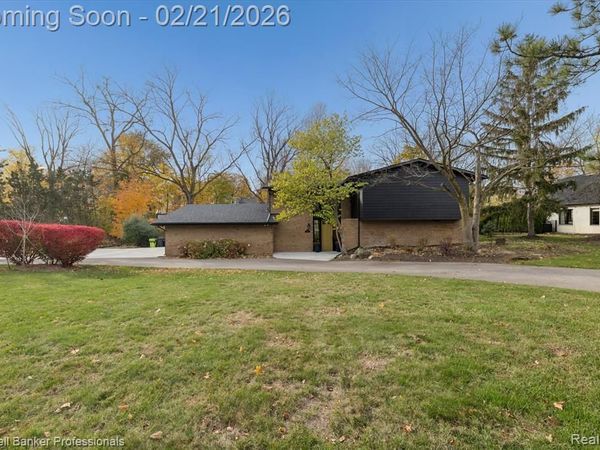 18275 Edenderry Street, Northville Twp, MI 48168