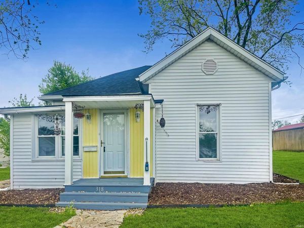 318 W 10th Street, Bicknell, IN 47512