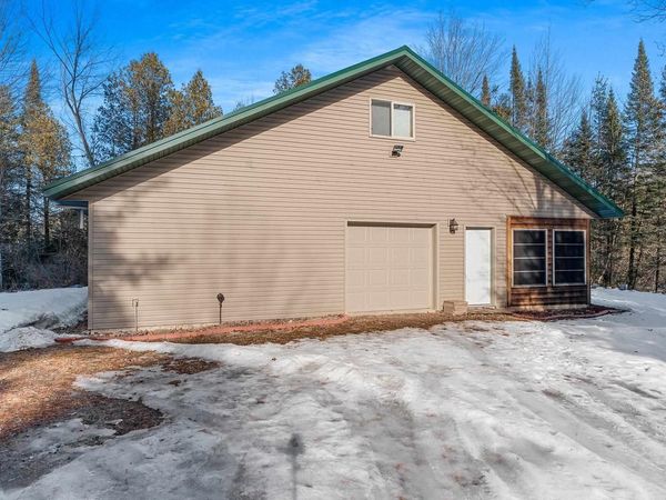 8046 COUNTY ROAD R, Suring, WI 54174