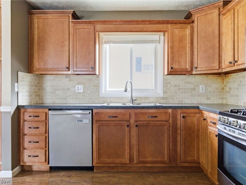 5132 Ridgeglen Circle NW, Canton, OH 44708 Photo 10