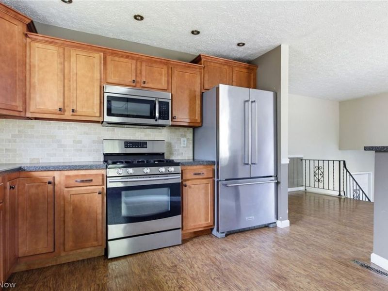 5132 Ridgeglen Circle NW, Canton, OH 44708 Photo 13