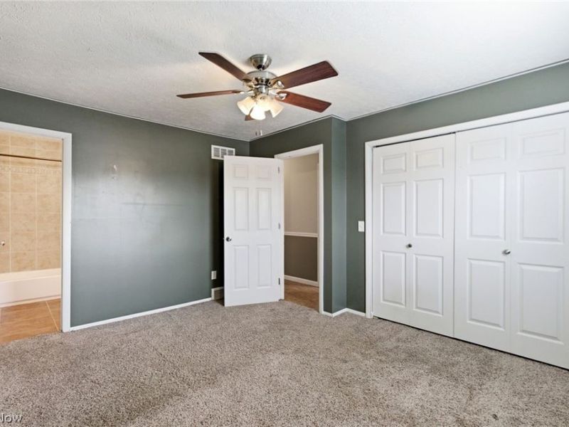 5132 Ridgeglen Circle NW, Canton, OH 44708 Photo 14