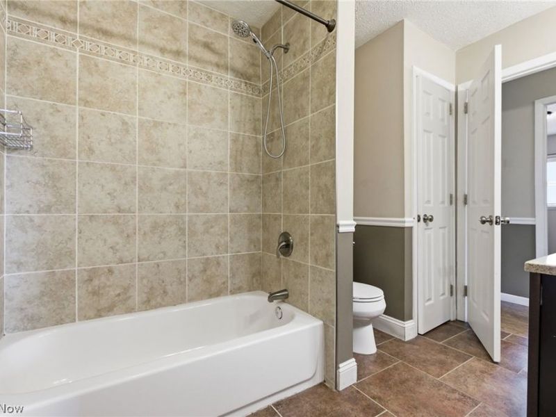 5132 Ridgeglen Circle NW, Canton, OH 44708 Photo 17