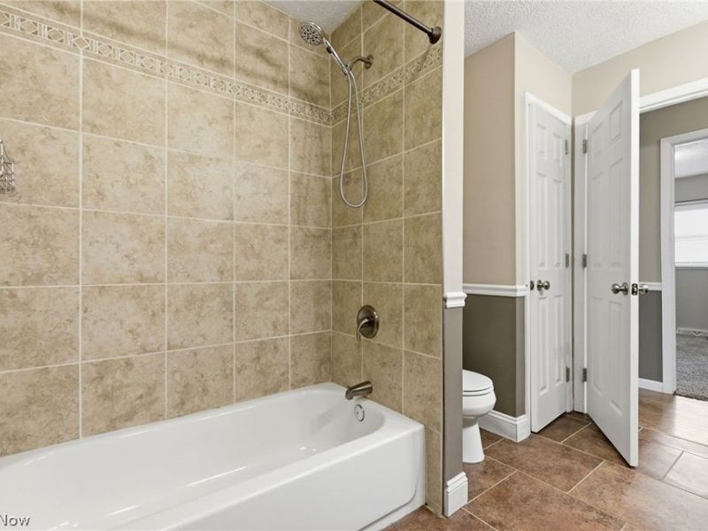 5132 Ridgeglen Circle NW, Canton, OH 44708 Photo 18