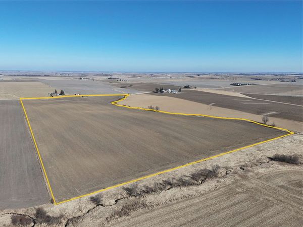 1748 190th St, Clarence, IA 52216