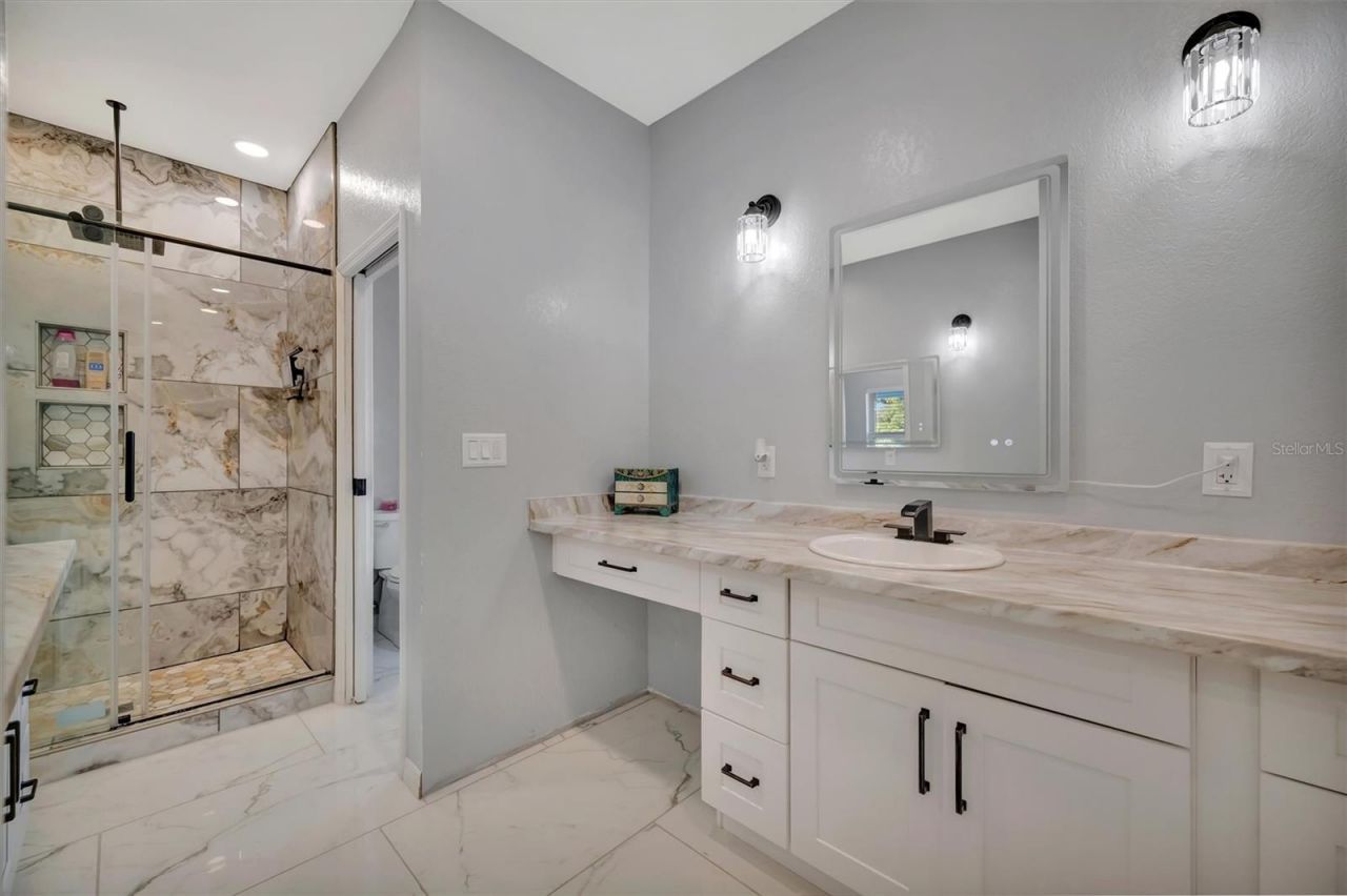 7618 16th Court, Sarasota, FL 34243 Photo
