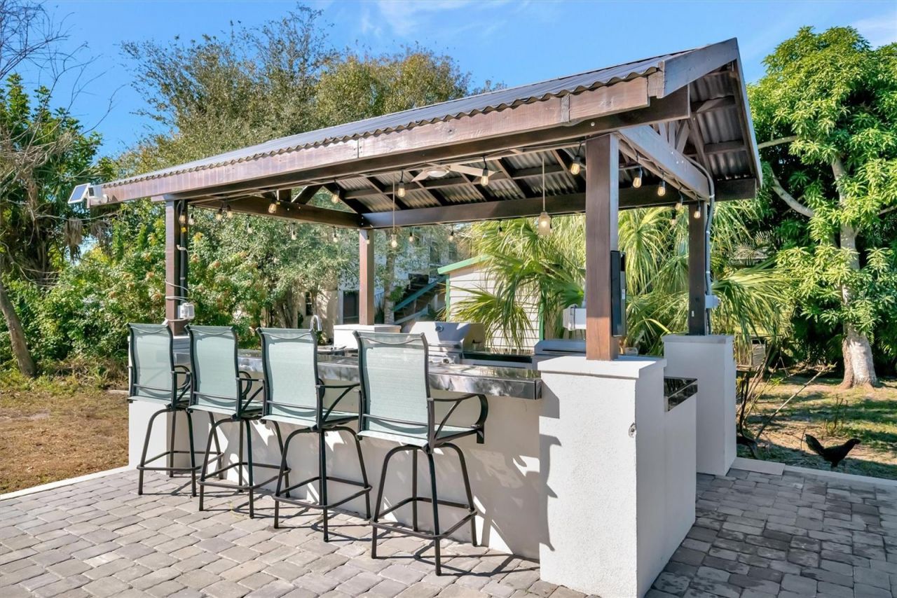 7618 16th Court, Sarasota, FL 34243 Photo