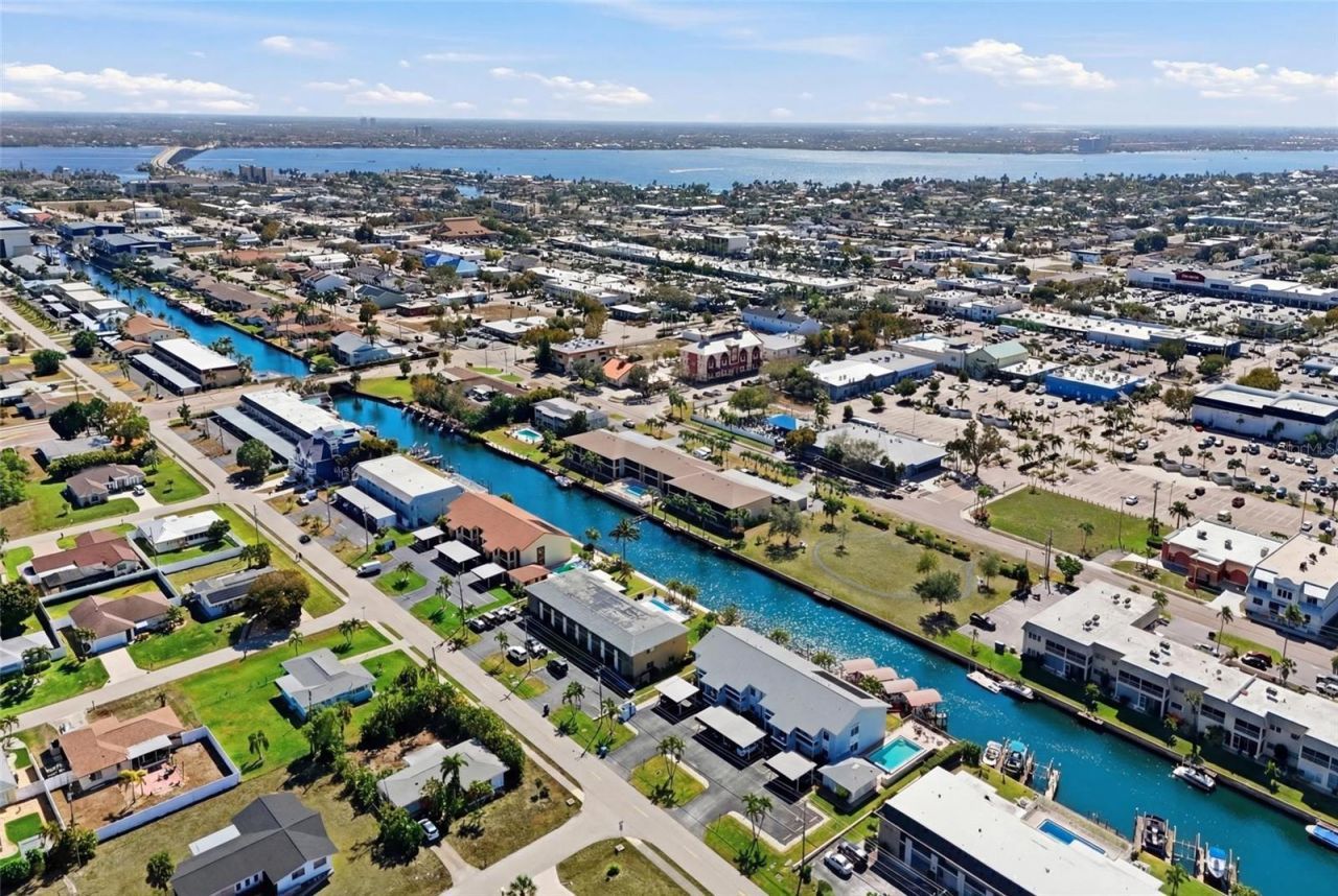 1009 SE 46th Lane, Unit 104, Cape Coral, FL 33904 Photo