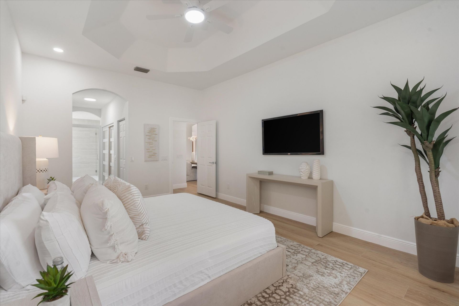 7585 Las Cruces Court, Boynton Beach, FL 33437 Photo