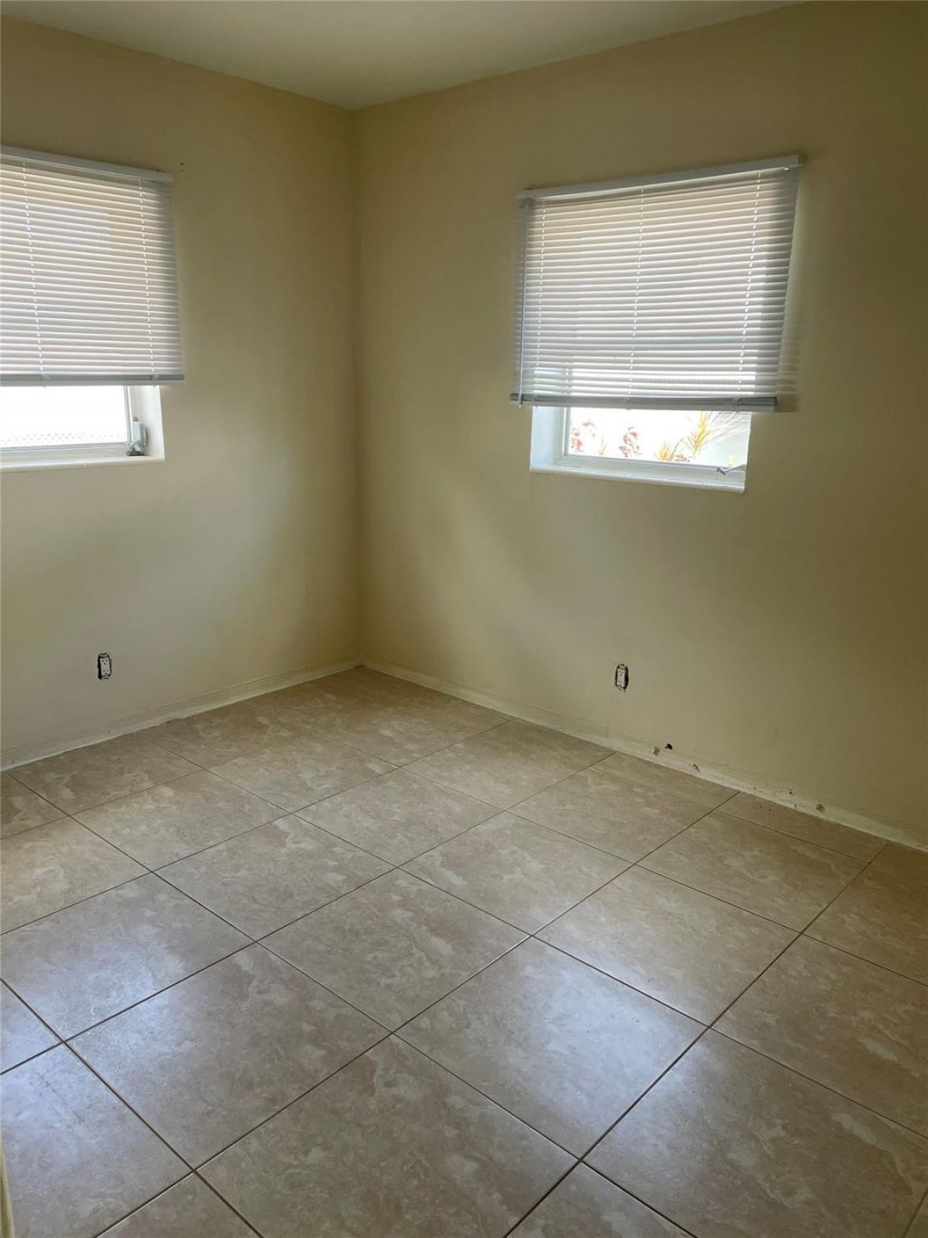 1635 Moffett Street, Hollywood, FL 33020 Photo