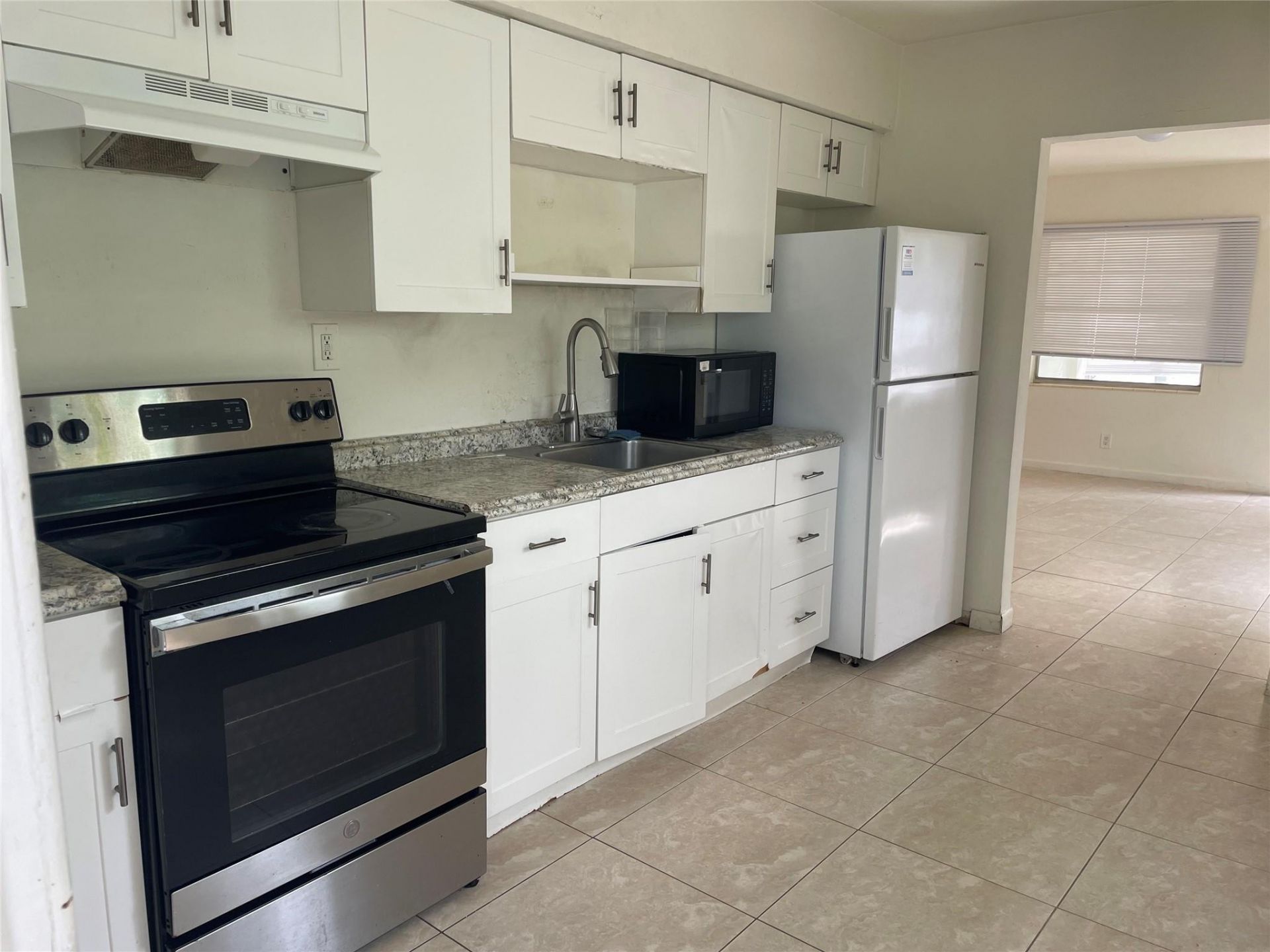 1635 Moffett Street, Hollywood, FL 33020 Photo