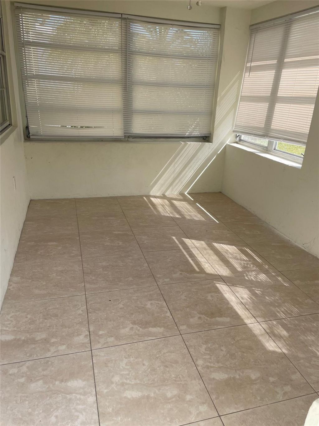 1635 Moffett Street, Hollywood, FL 33020 Photo